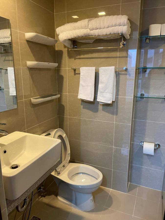 1 Bedroom Condo Uptown Parksuites Bgc, High Floor, Morning Sun マニラ市 エクステリア 写真