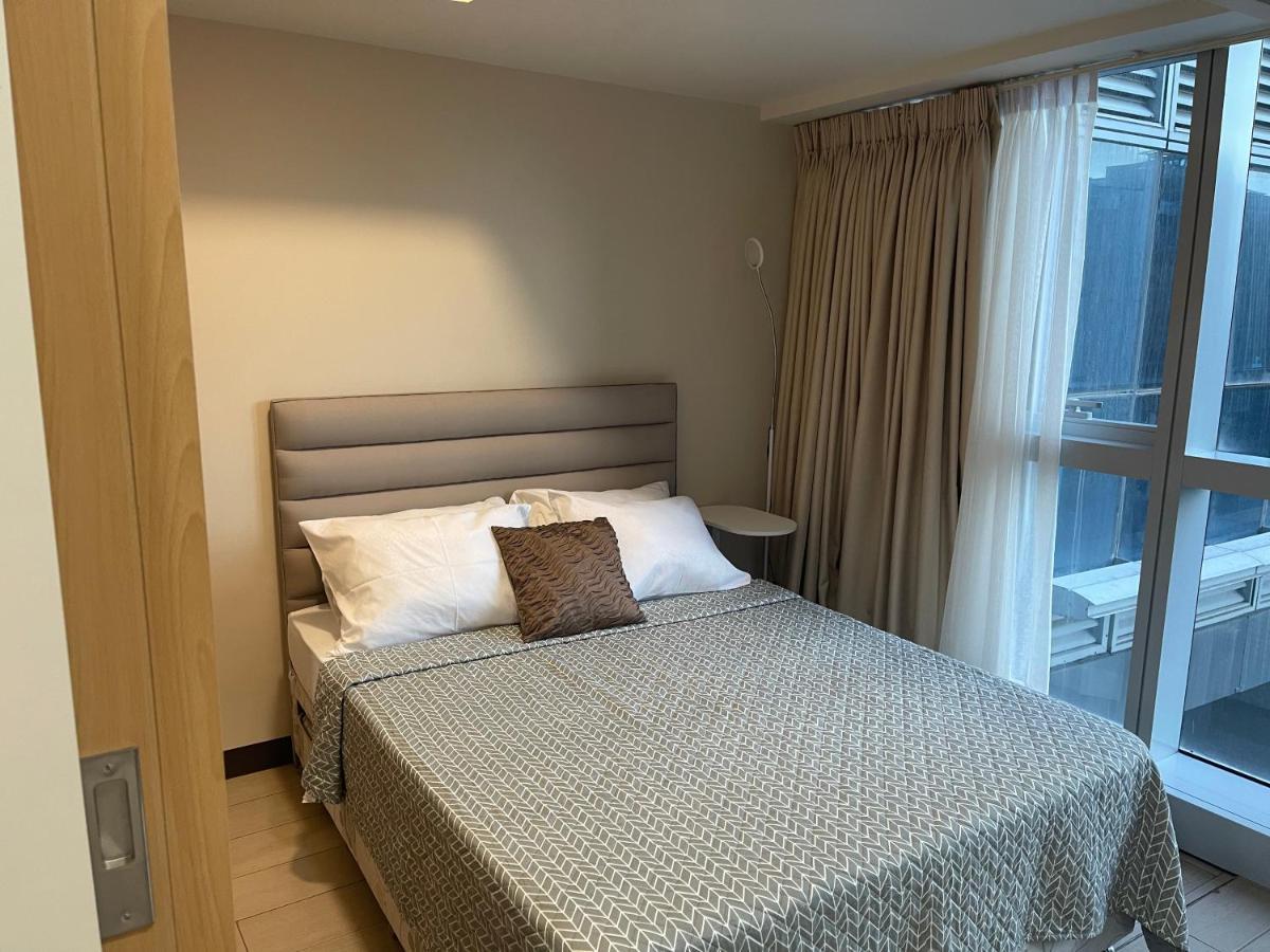 1 Bedroom Condo Uptown Parksuites Bgc, High Floor, Morning Sun マニラ市 エクステリア 写真